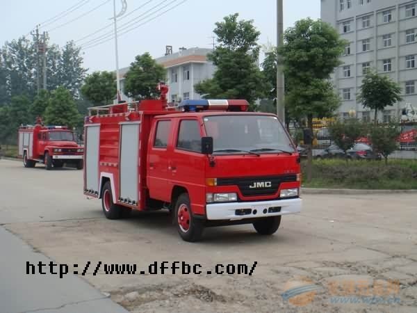 用小型消防车 湖北江南专用特种汽车改装公司高清图片